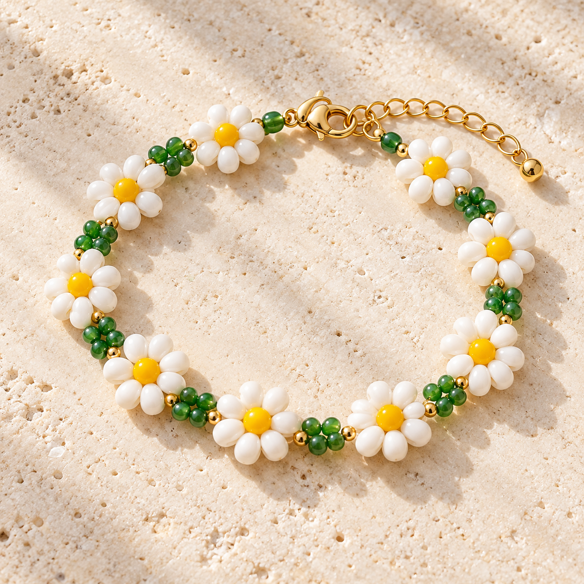 White Daisy Flower Beaded Bracelet